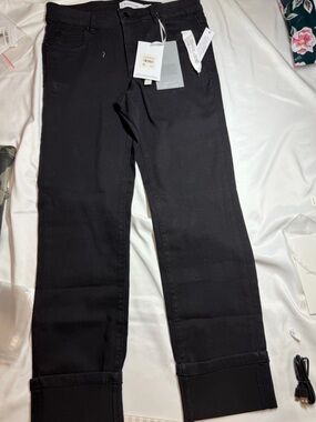 Tahari Black Straight-Leg Stretch Pants